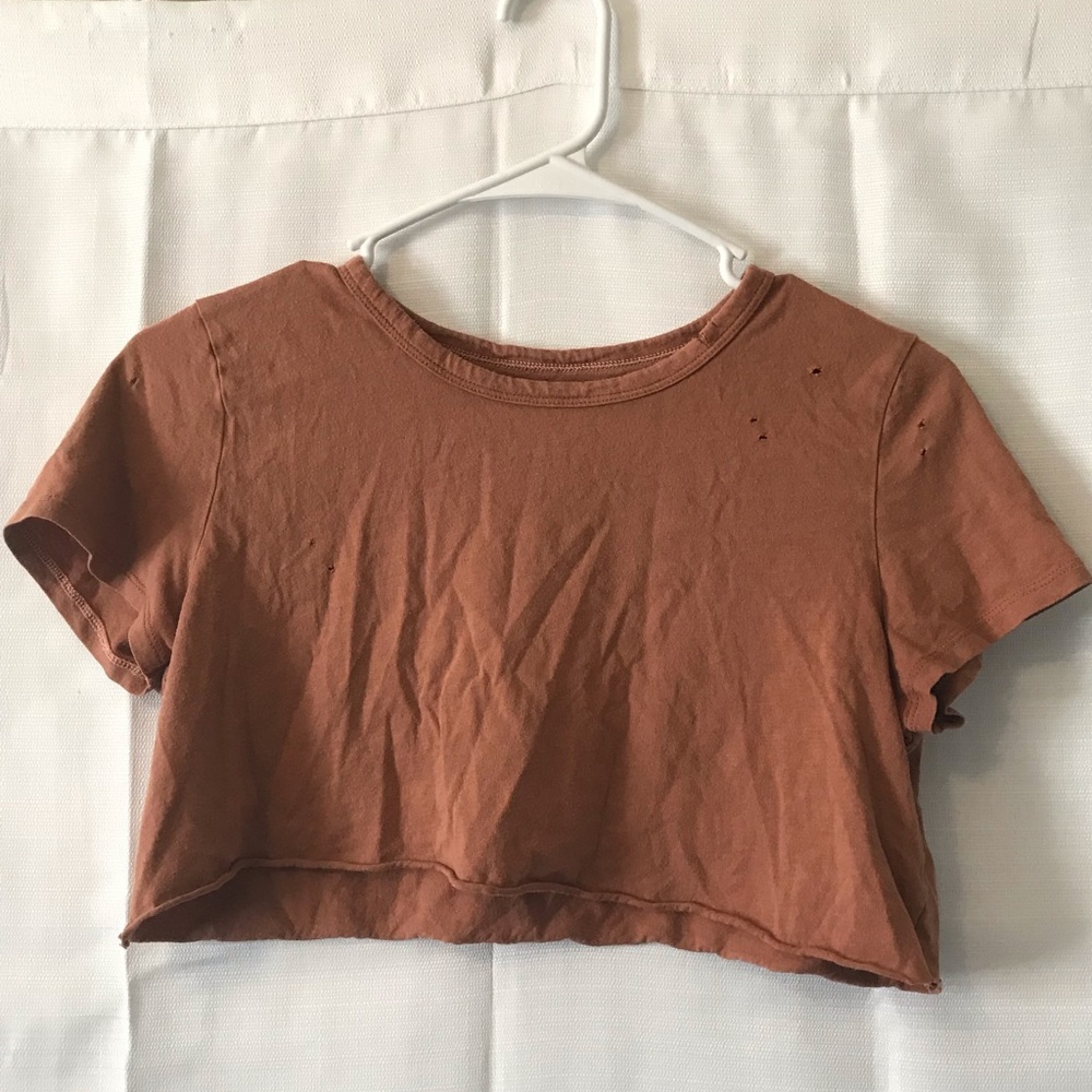 distressed tee crop top||very soft material